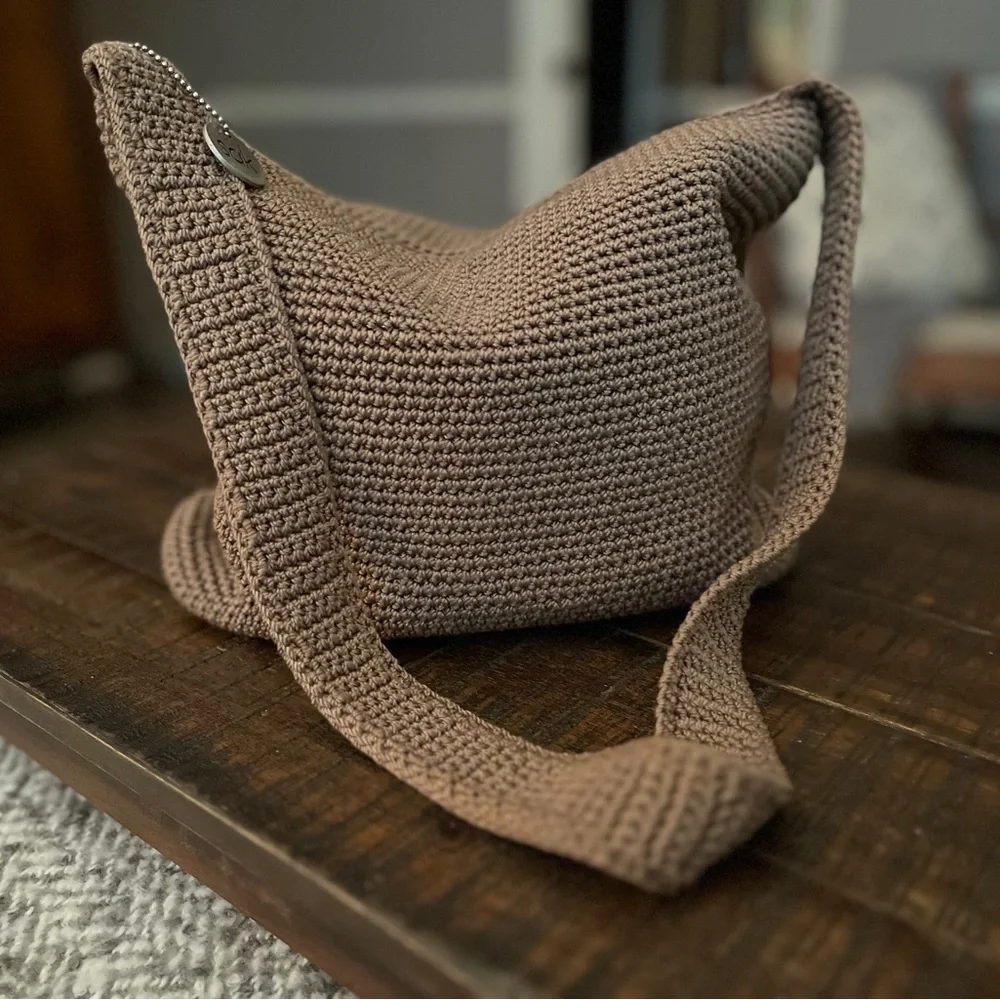 The Sak Crochet Knit Shoulder Bag Brown Boho Hobo Zip Closure